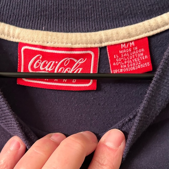 COCA COLA VTG 90s Unisex Navy Blue and White graphic tee. Size M - Picture 4 of 5